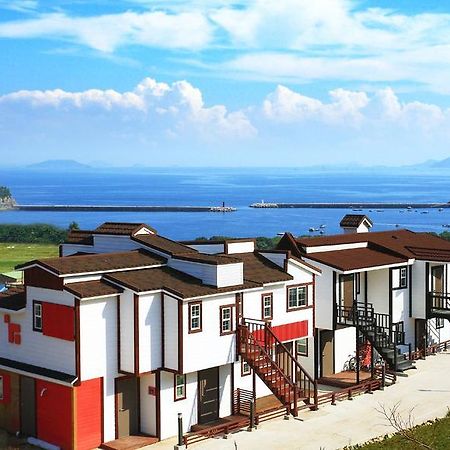 Bluesean Pension Namhae Exterior foto