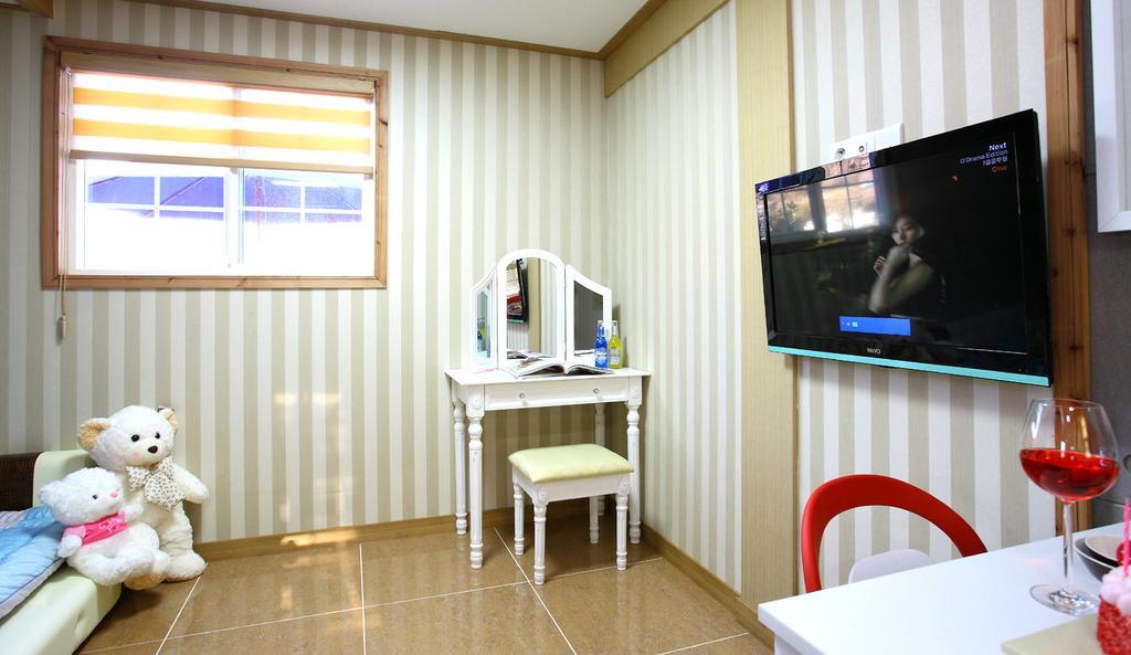 Bluesean Pension Namhae Exterior foto