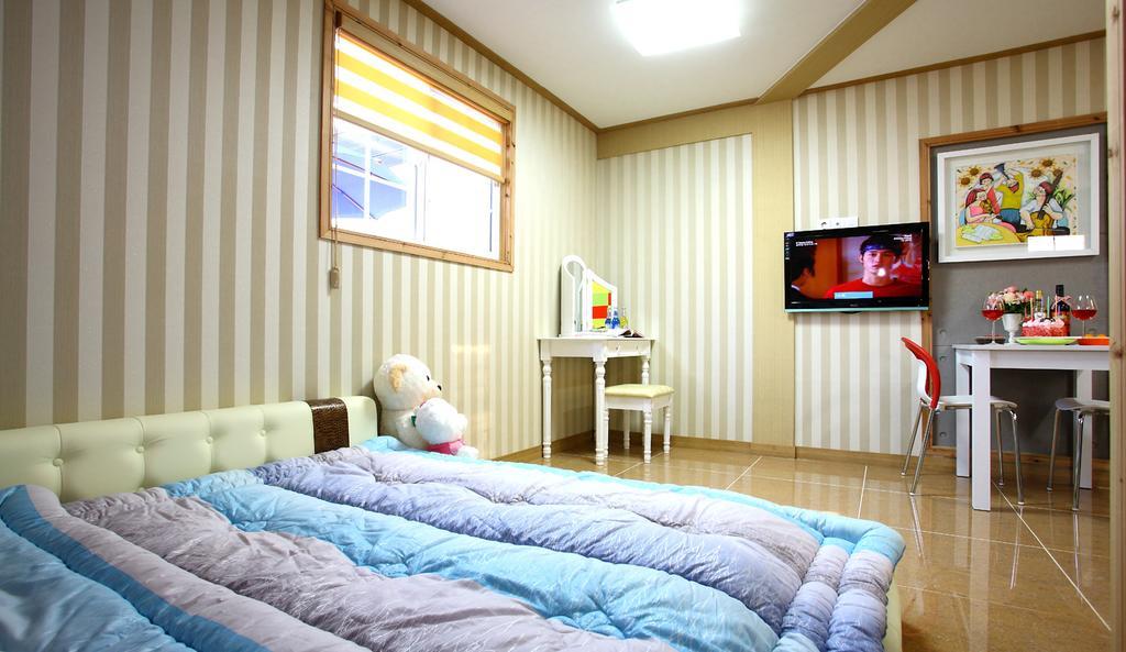 Bluesean Pension Namhae Exterior foto