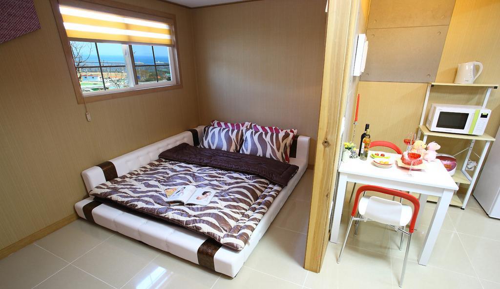 Bluesean Pension Namhae Exterior foto