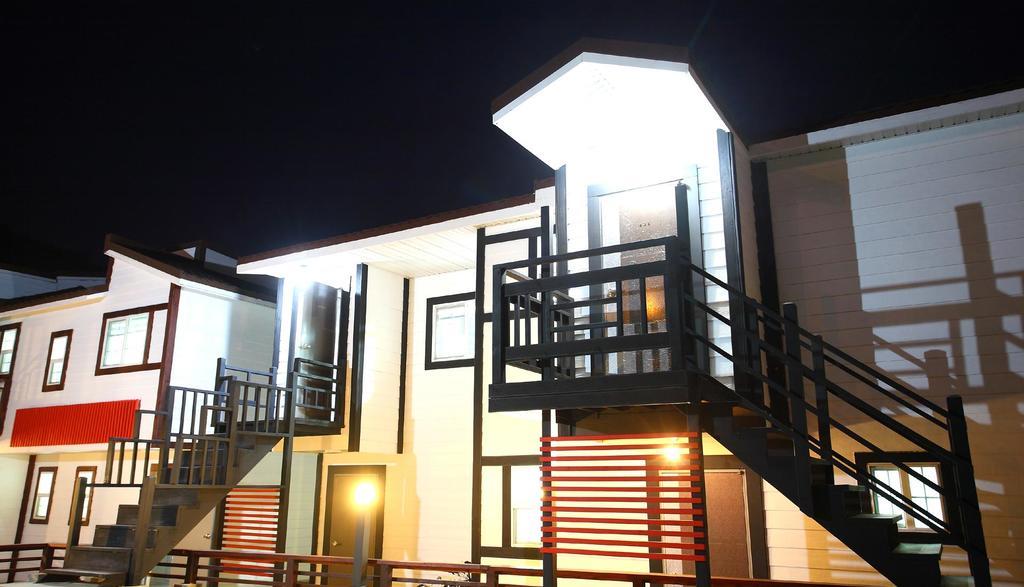 Bluesean Pension Namhae Exterior foto